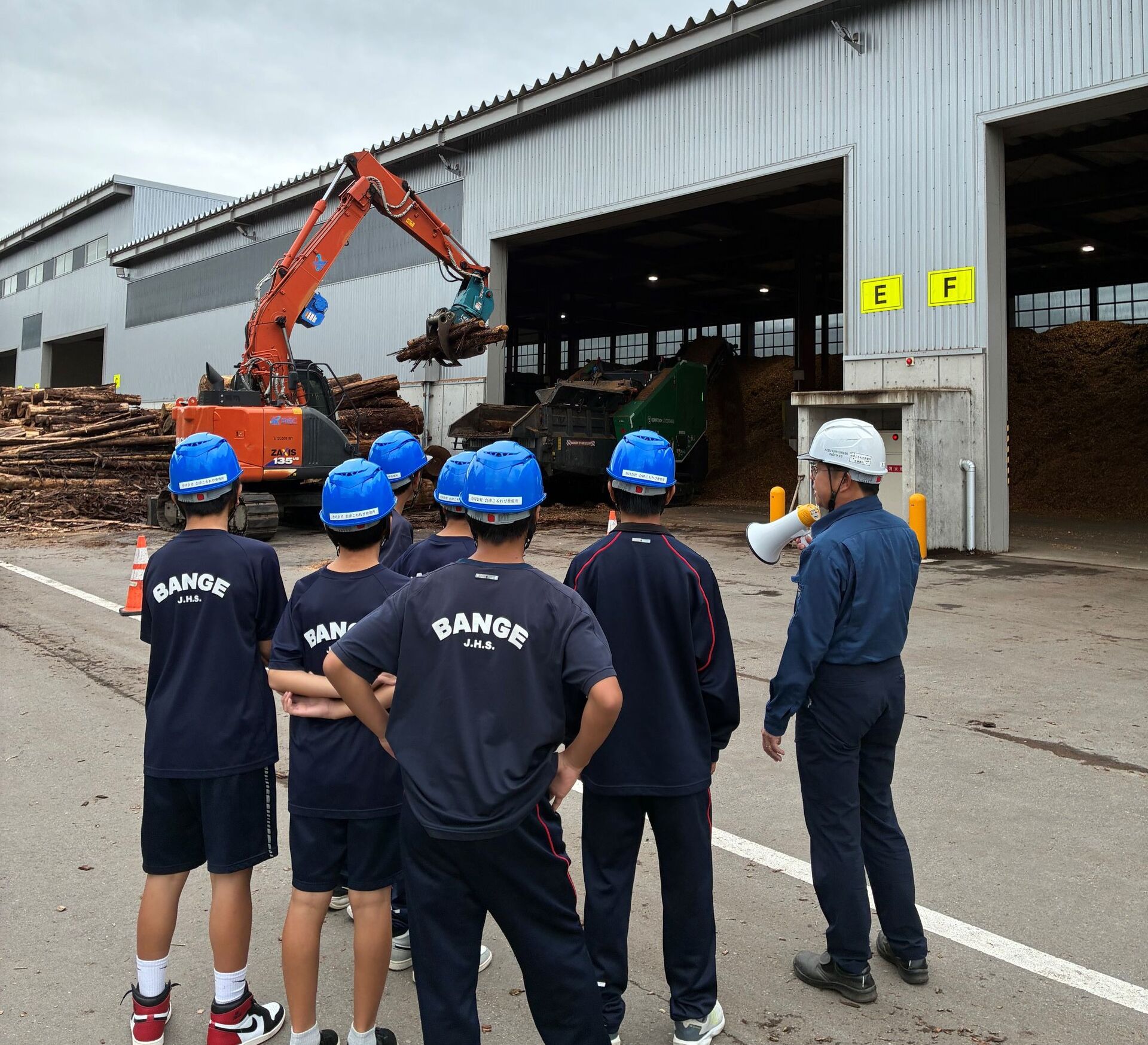 坂下中学校1年生が郷土理解学習で来所いしました